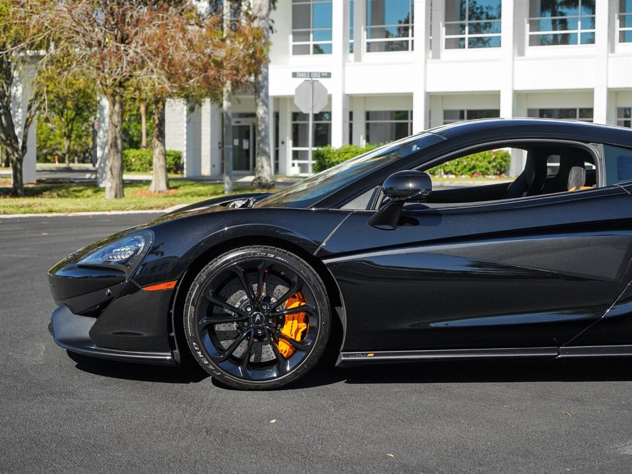 2019 McLaren 570S   - Photo 39 - Bonita Springs, FL 34134