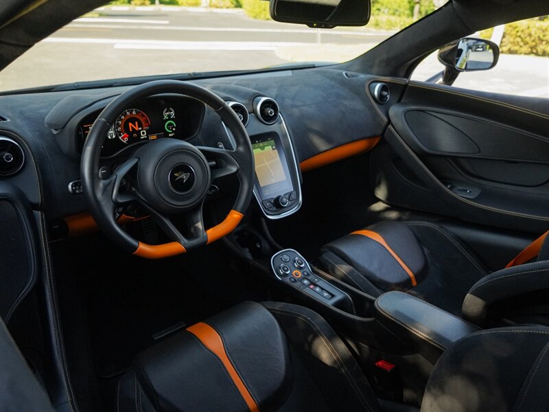 2019 McLaren 570S   - Photo 2 - Bonita Springs, FL 34134