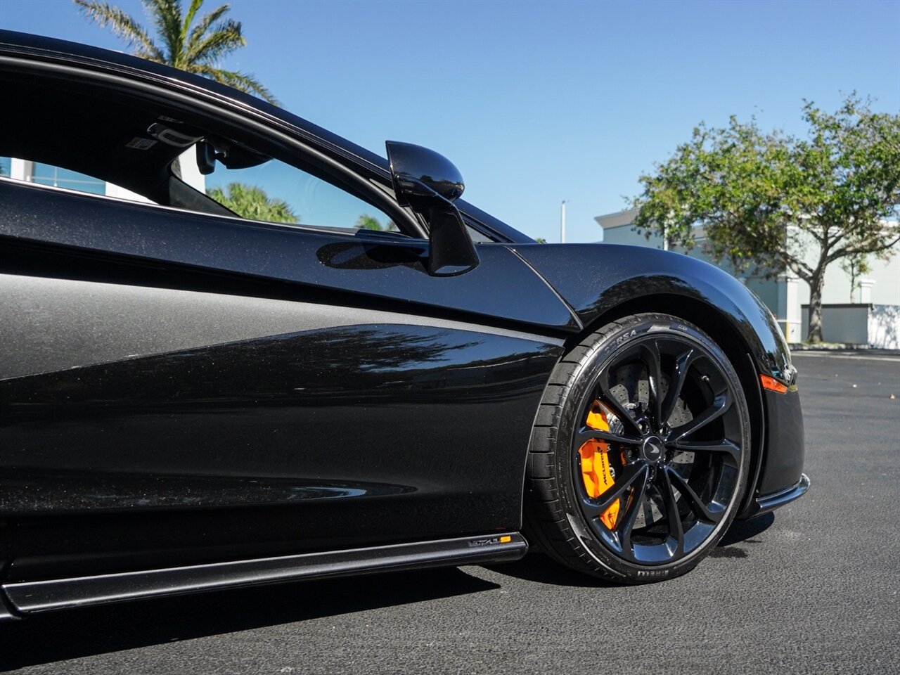 2019 McLaren 570S   - Photo 64 - Bonita Springs, FL 34134