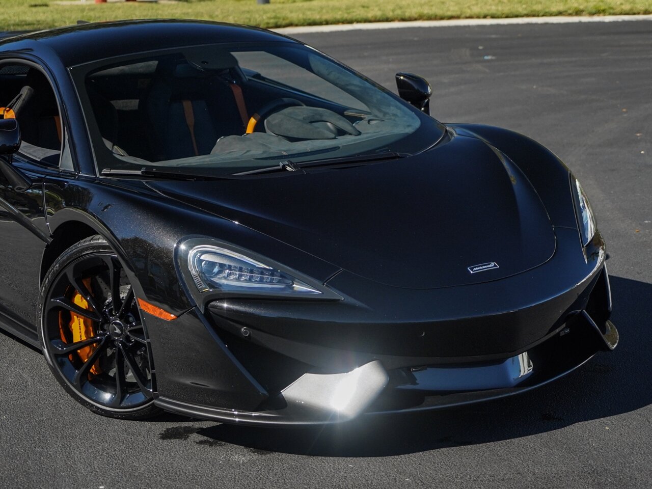 2019 McLaren 570S   - Photo 68 - Bonita Springs, FL 34134