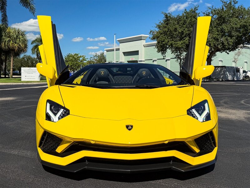 2018 Lamborghini Aventador LP 740-4 S - Photo 8 - Bonita Springs, FL 34134