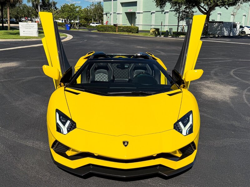 2018 Lamborghini Aventador LP 740-4 S - Photo 5 - Bonita Springs, FL 34134