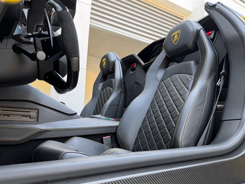 2018 Lamborghini Aventador LP 740-4 S - Photo 22 - Bonita Springs, FL 34134