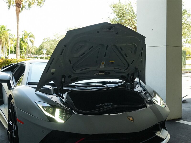 2022 Lamborghini Aventador LP 780-4 Ultimae - Photo 50 - Bonita Springs, FL 34134