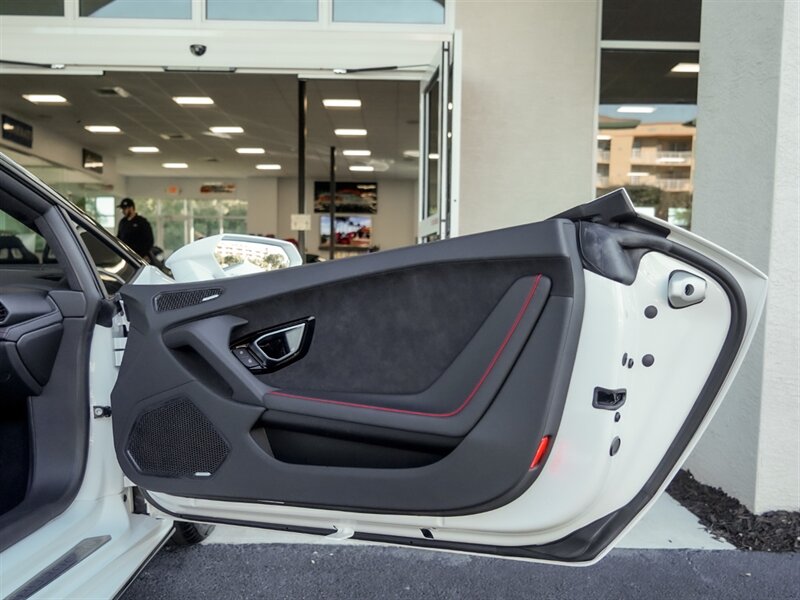 2021 Lamborghini Huracan LP 610-4 EVO Spyder - Photo 21 - Bonita Springs, FL 34134
