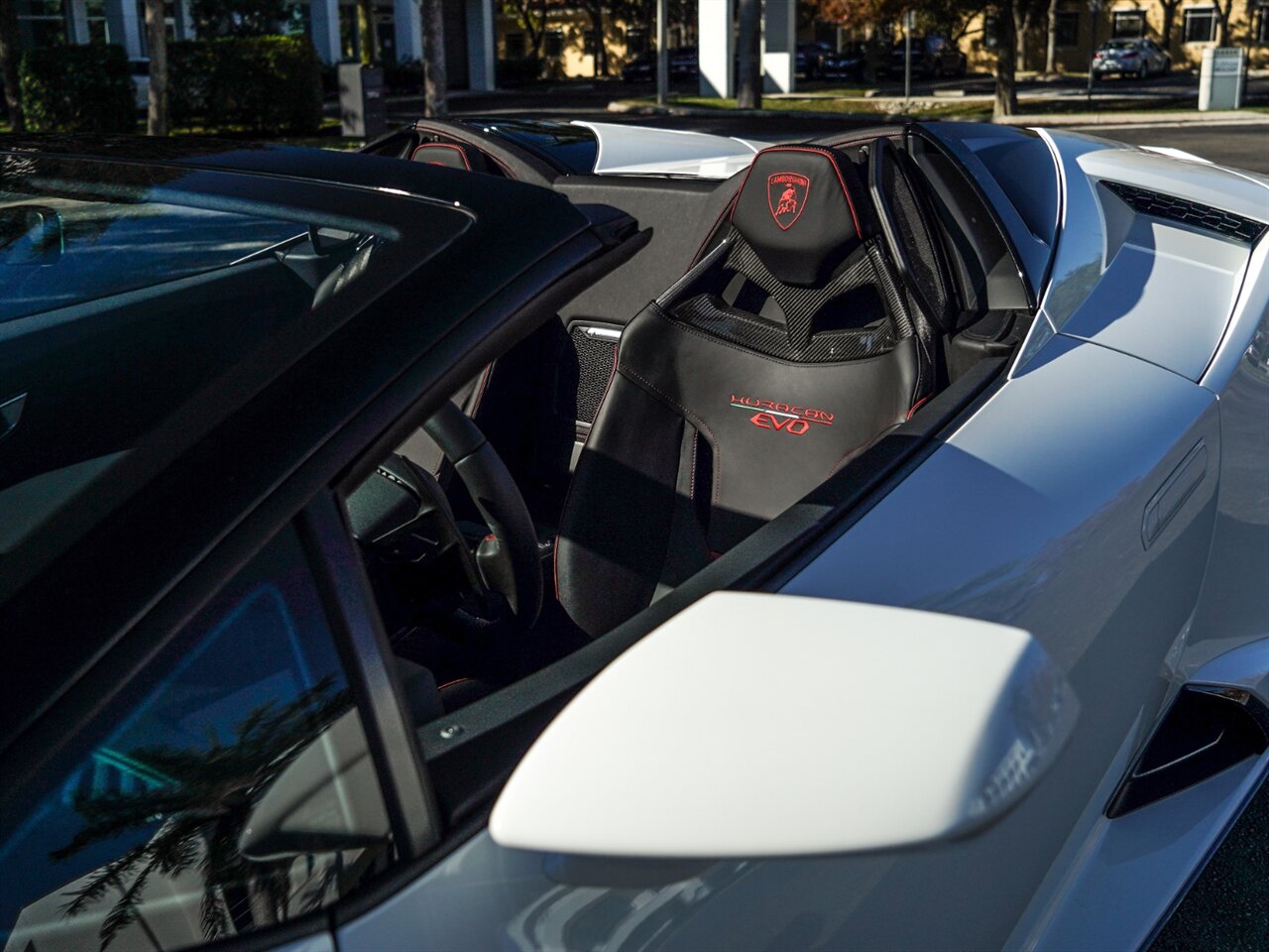 2021 Lamborghini Huracan LP 610-4 EVO Spyder   - Photo 10 - Bonita Springs, FL 34134