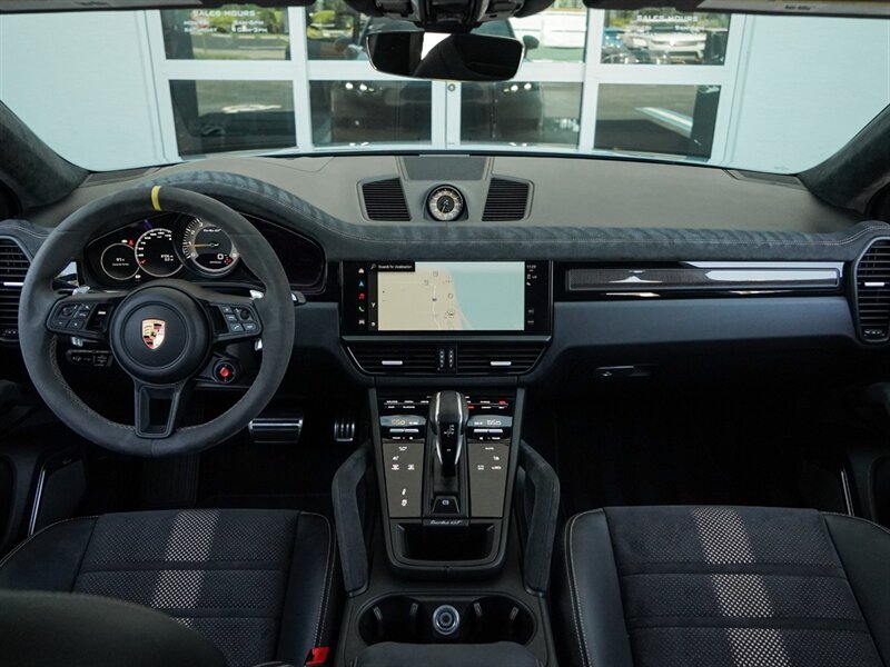 2022 Porsche Cayenne Turbo GT - Photo 35 - Bonita Springs, FL 34134
