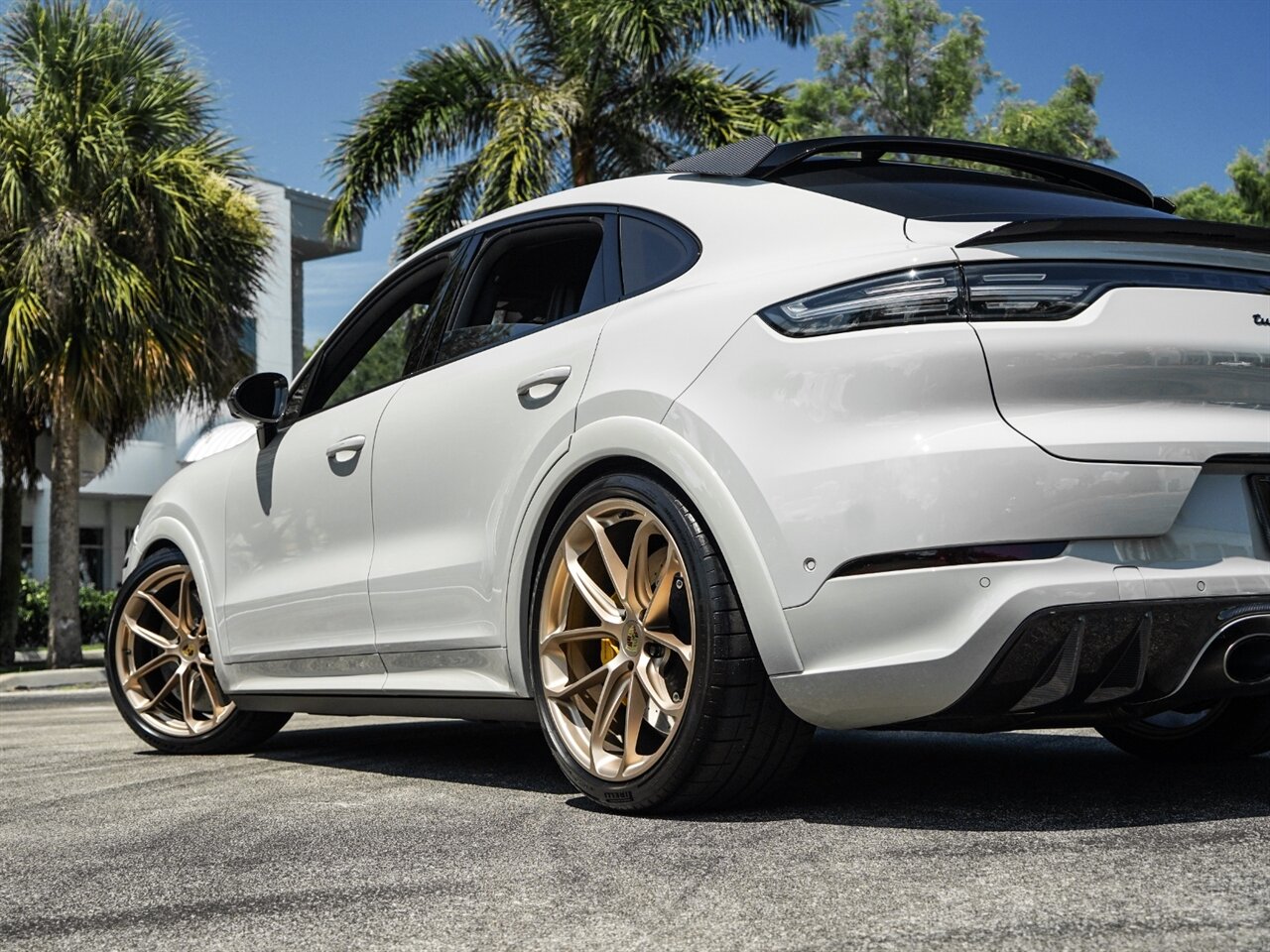 2022 Porsche Cayenne Turbo GT   - Photo 60 - Bonita Springs, FL 34134