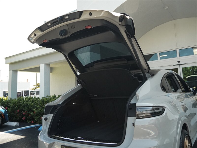 2022 Porsche Cayenne Turbo GT - Photo 51 - Bonita Springs, FL 34134