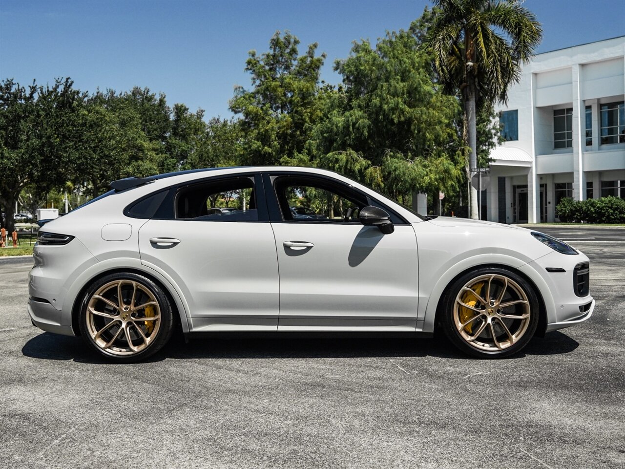 2022 Porsche Cayenne Turbo GT   - Photo 78 - Bonita Springs, FL 34134