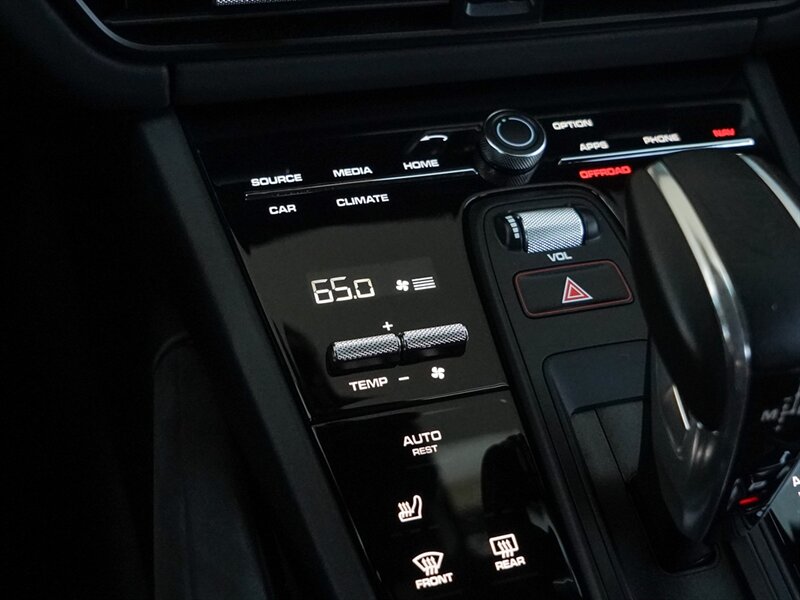 2022 Porsche Cayenne Turbo GT - Photo 21 - Bonita Springs, FL 34134