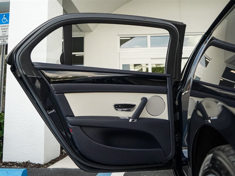 2015 Bentley Flying Spur V8   - Photo 26 - Bonita Springs, FL 34134