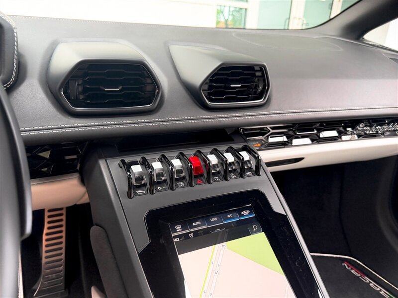 2021 Lamborghini Huracan EVO - Photo 16 - Bonita Springs, FL 34134