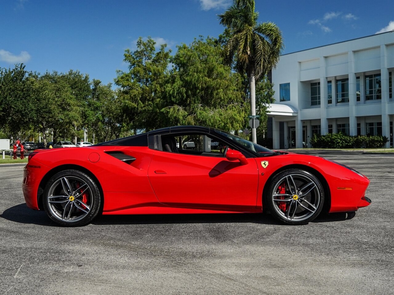 2019 Ferrari 488 Spider   - Photo 84 - Bonita Springs, FL 34134