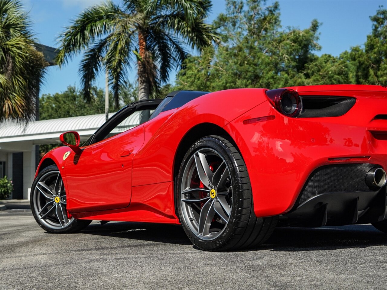 2019 Ferrari 488 Spider   - Photo 55 - Bonita Springs, FL 34134