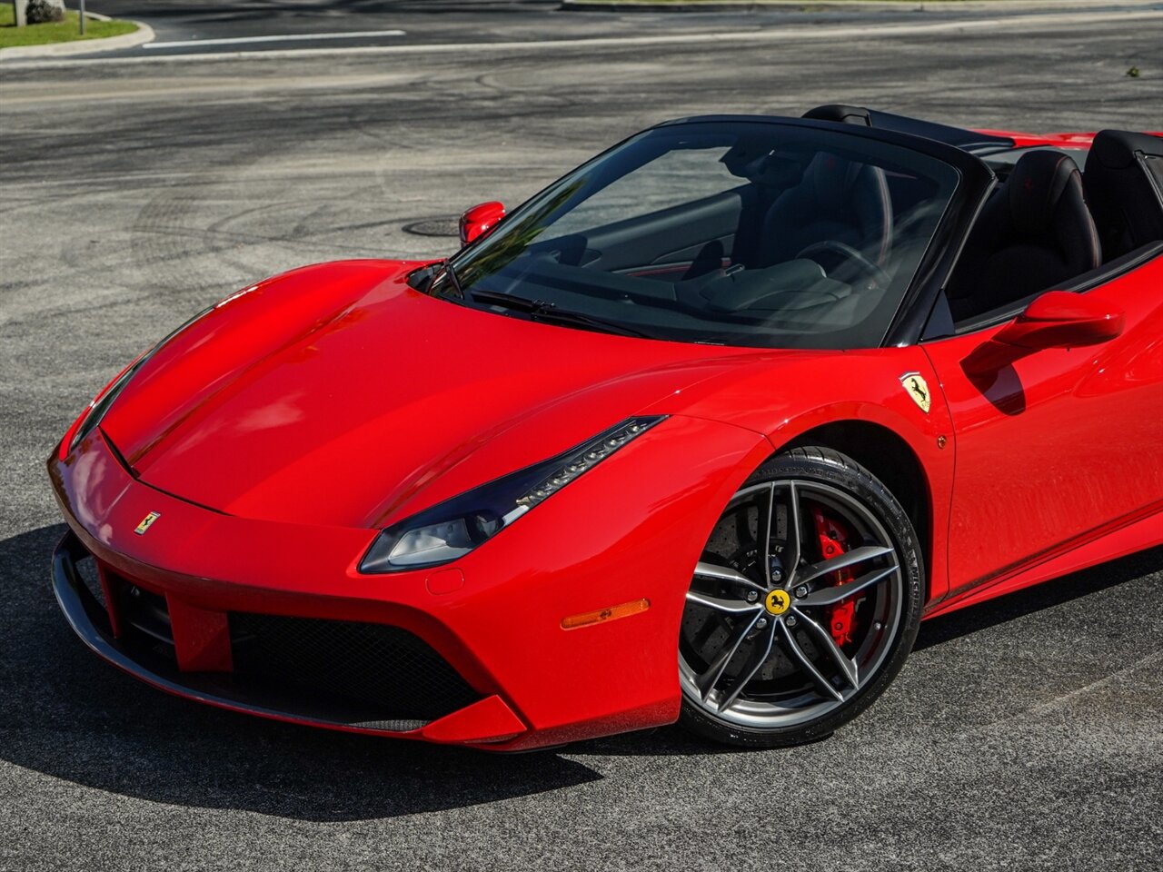 2019 Ferrari 488 Spider   - Photo 12 - Bonita Springs, FL 34134