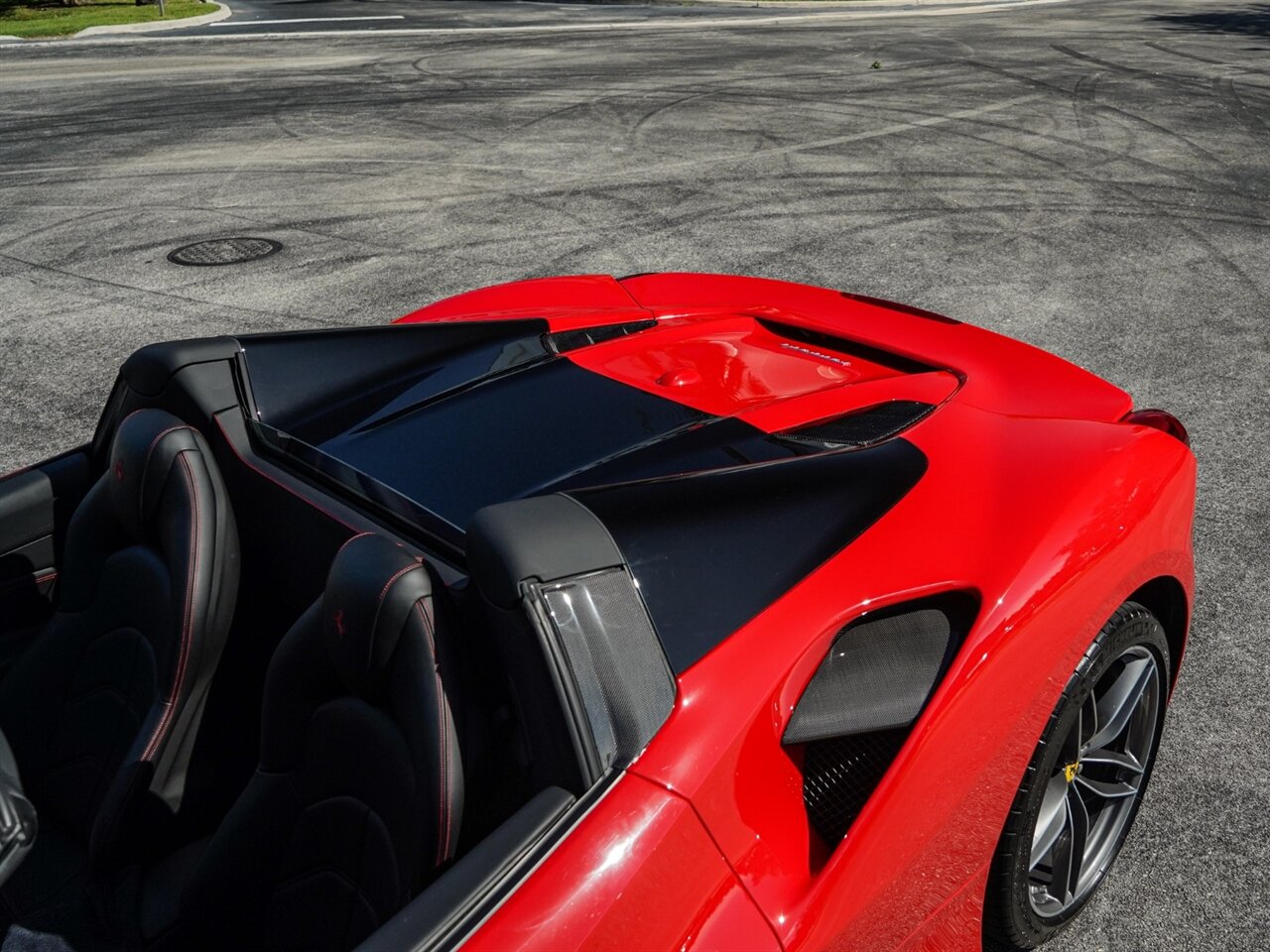 2019 Ferrari 488 Spider   - Photo 16 - Bonita Springs, FL 34134