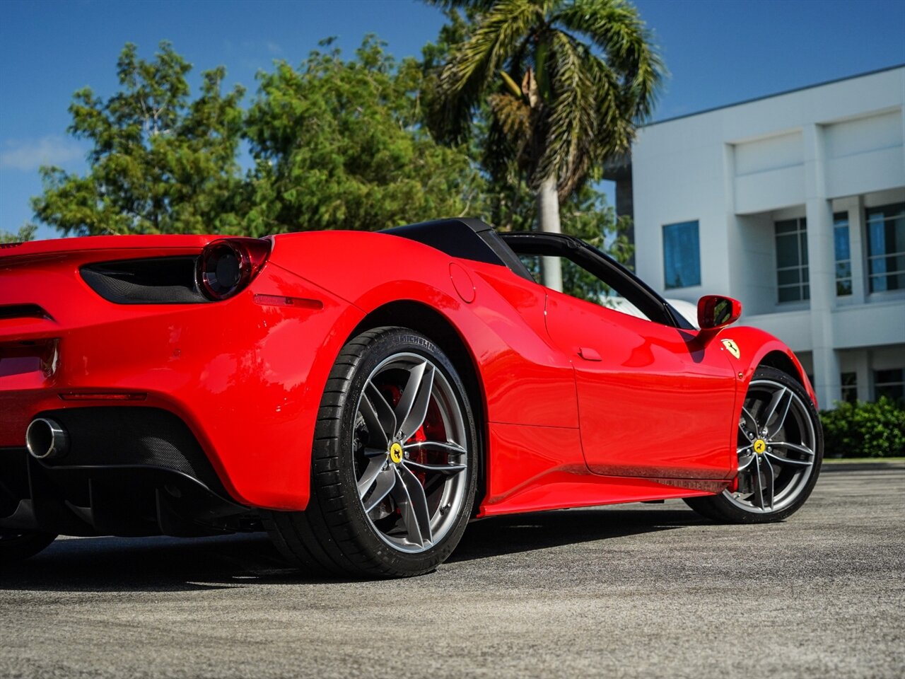 2019 Ferrari 488 Spider   - Photo 71 - Bonita Springs, FL 34134