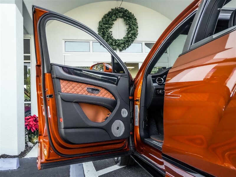 2021 Bentley Bentayga V8 - Photo 23 - Bonita Springs, FL 34134