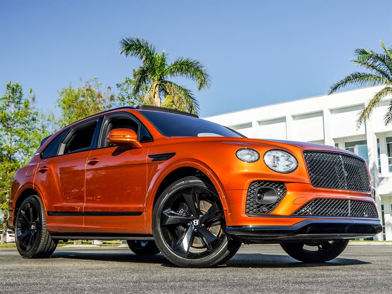 2021 Bentley Bentayga V8   - Photo 54 - Bonita Springs, FL 34134