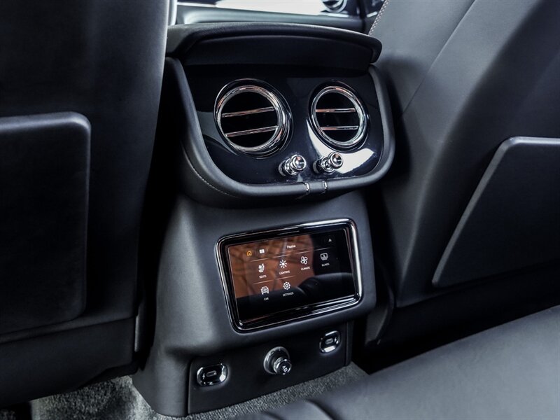 2021 Bentley Bentayga V8 - Photo 21 - Bonita Springs, FL 34134