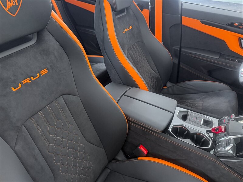 2024 Lamborghini Urus S   - Photo 36 - Bonita Springs, FL 34134