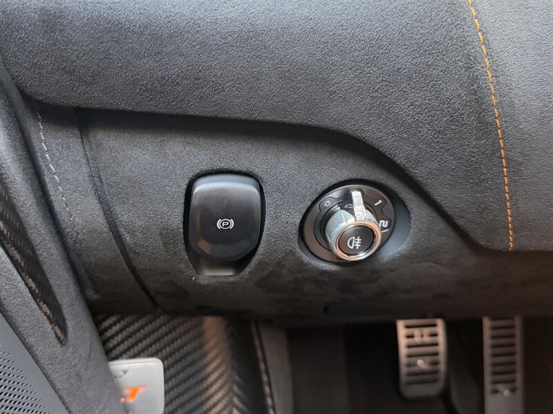 2021 McLaren 765LT - Photo 23 - Bonita Springs, FL 34134