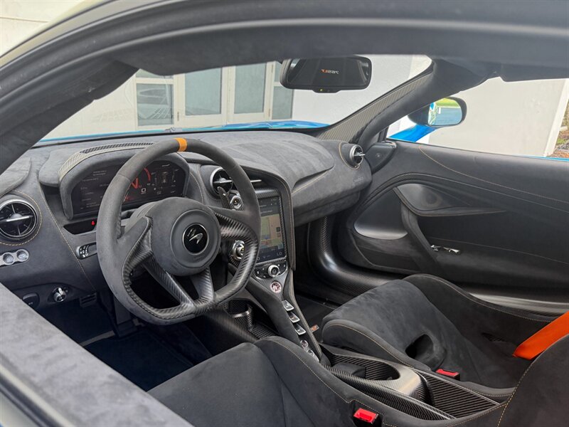 2021 McLaren 765LT - Photo 2 - Bonita Springs, FL 34134