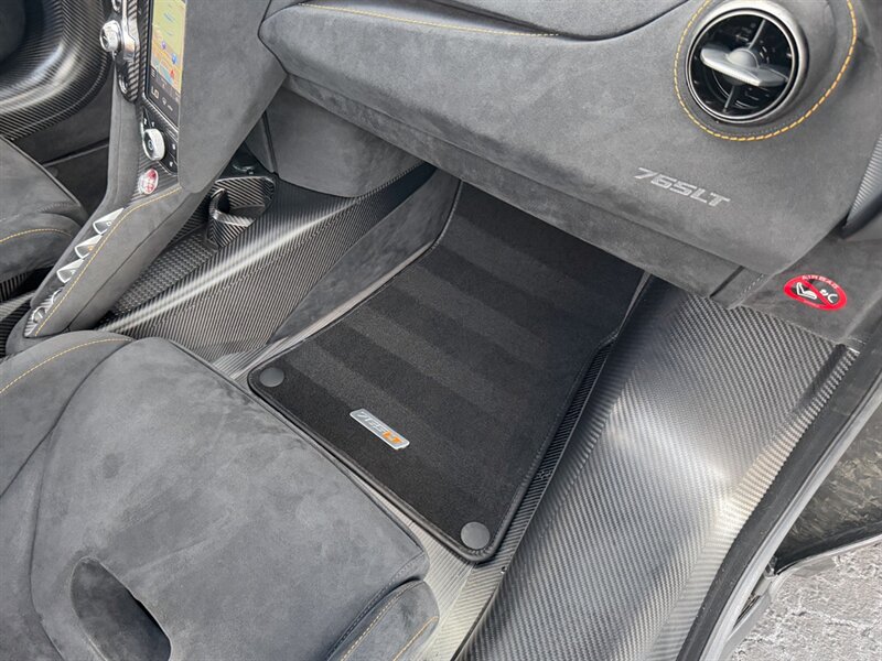 2021 McLaren 765LT - Photo 36 - Bonita Springs, FL 34134