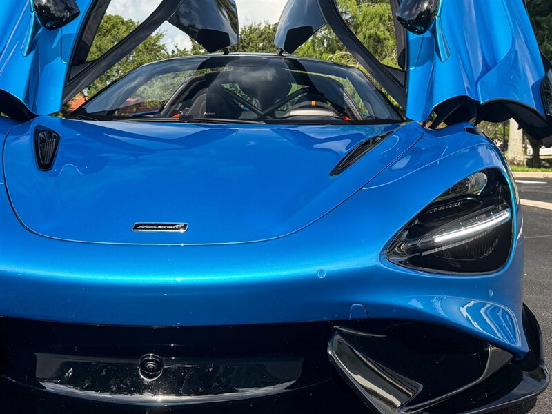 2021 McLaren 765LT - Photo 3 - Bonita Springs, FL 34134