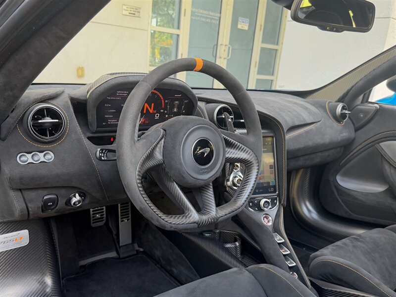 2021 McLaren 765LT - Photo 14 - Bonita Springs, FL 34134