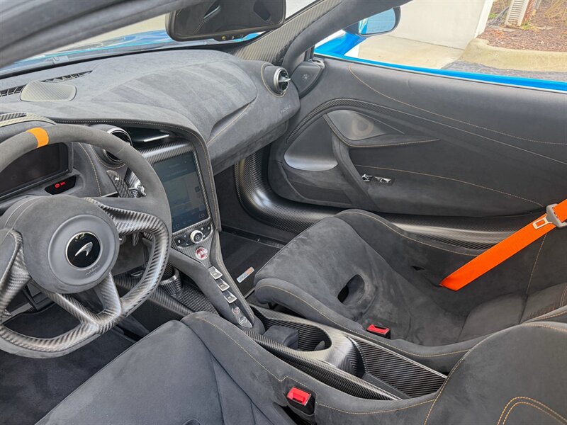2021 McLaren 765LT - Photo 16 - Bonita Springs, FL 34134