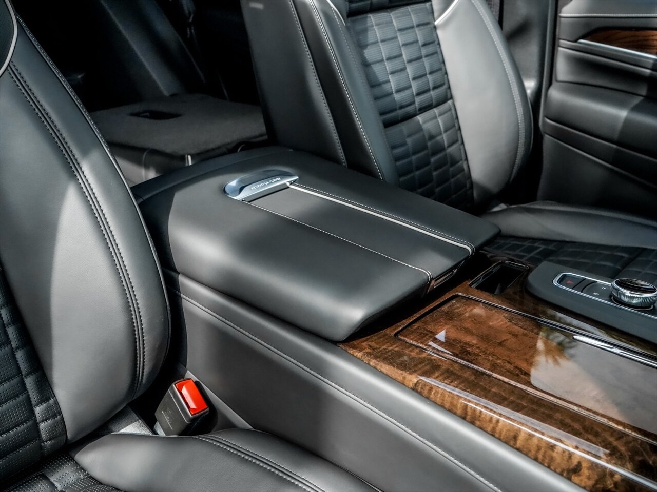 2021 Cadillac Escalade Sport Platinum   - Photo 33 - Bonita Springs, FL 34134