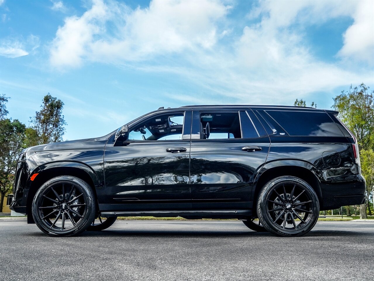 2021 Cadillac Escalade Sport Platinum   - Photo 38 - Bonita Springs, FL 34134