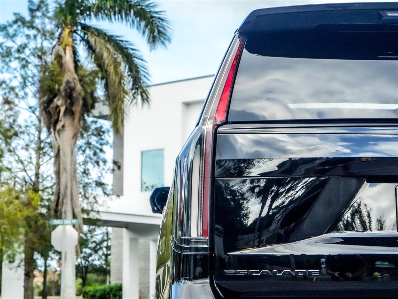 2021 Cadillac Escalade Sport Platinum   - Photo 45 - Bonita Springs, FL 34134