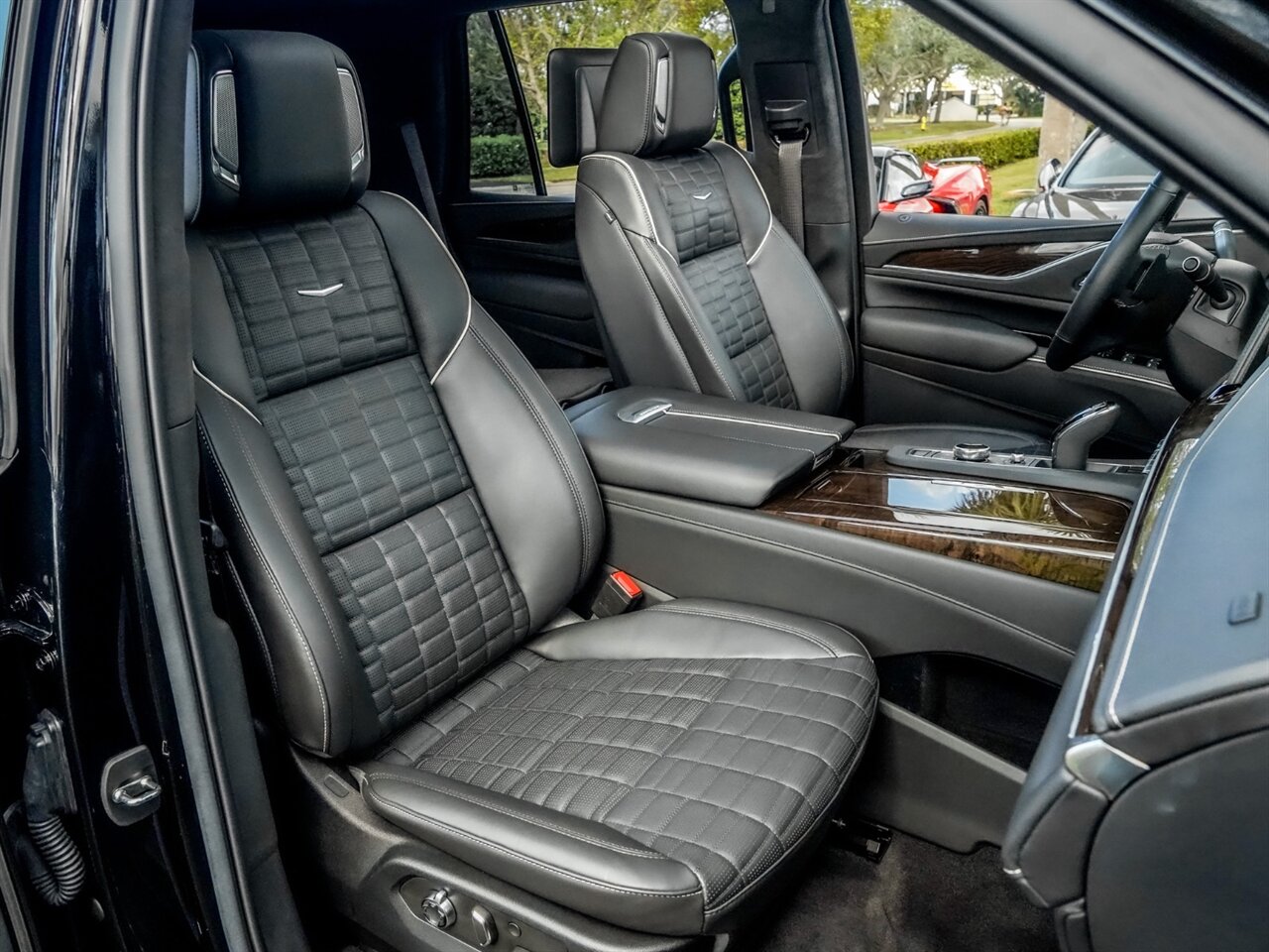 2021 Cadillac Escalade Sport Platinum   - Photo 34 - Bonita Springs, FL 34134