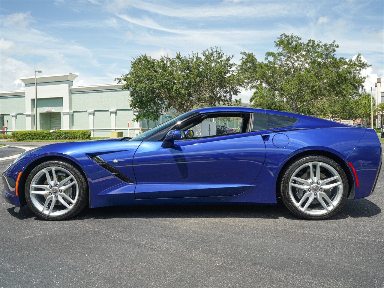 2019 Chevrolet Corvette Stingray   - Photo 32 - Bonita Springs, FL 34134