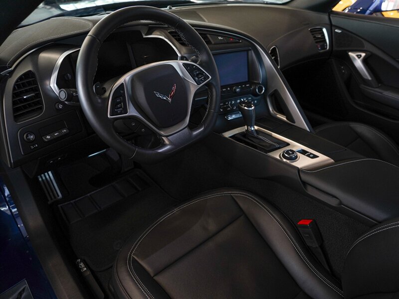 2019 Chevrolet Corvette Stingray   - Photo 2 - Bonita Springs, FL 34134