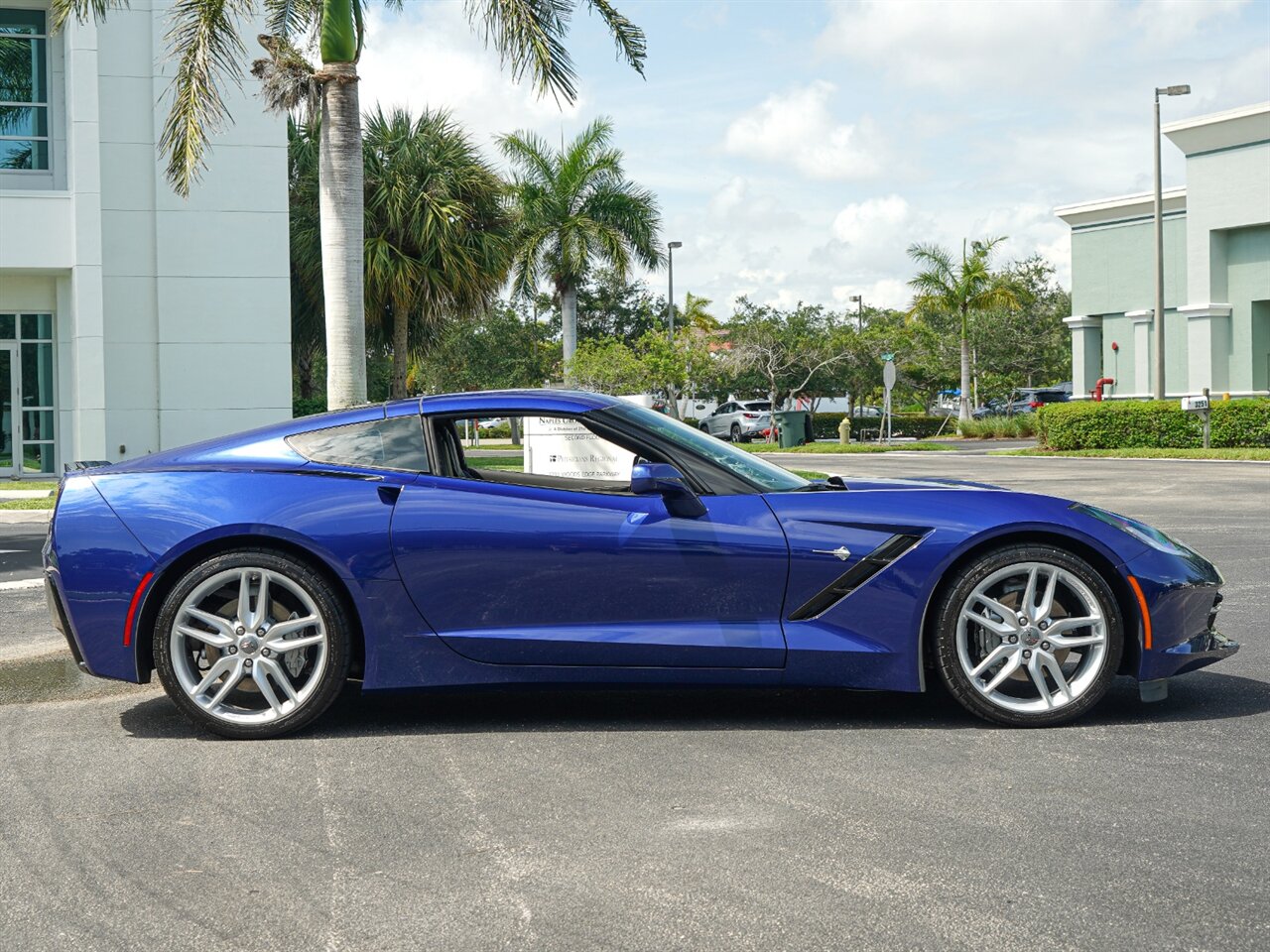 2019 Chevrolet Corvette Stingray   - Photo 9 - Bonita Springs, FL 34134