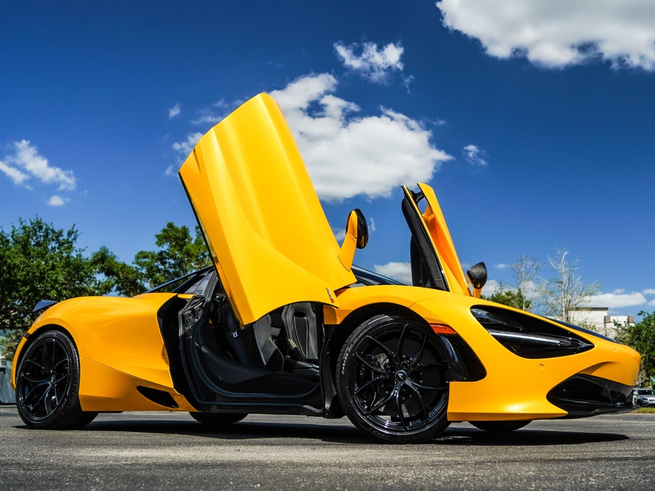 2020 McLaren 720S Spider Performance   - Photo 40 - Bonita Springs, FL 34134