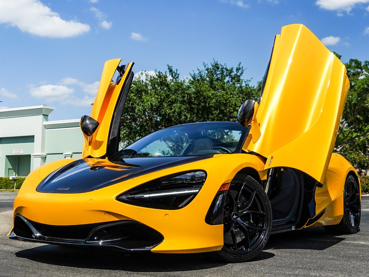 2020 McLaren 720S Spider Performance   - Photo 11 - Bonita Springs, FL 34134