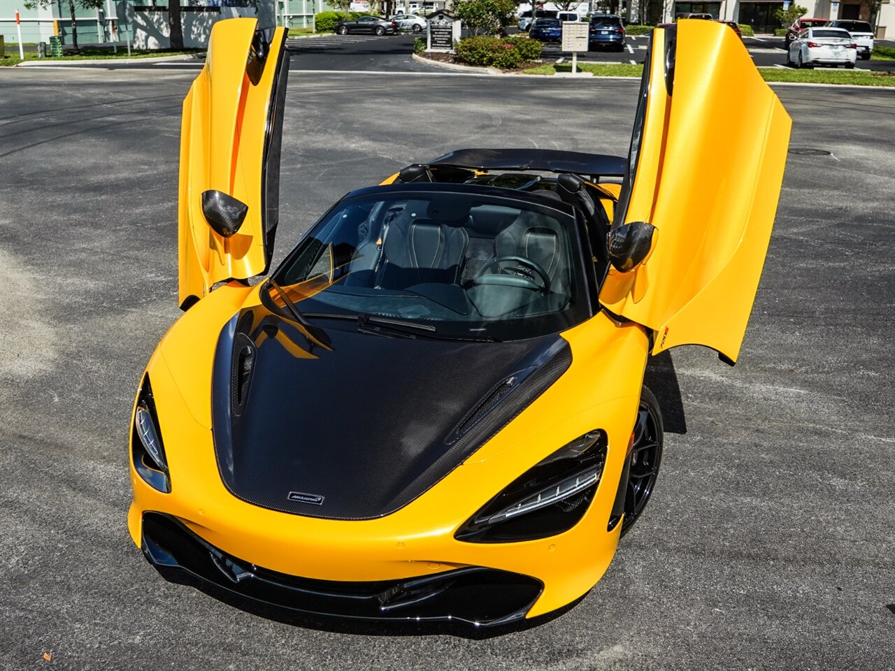 2020 McLaren 720S Spider Performance   - Photo 9 - Bonita Springs, FL 34134