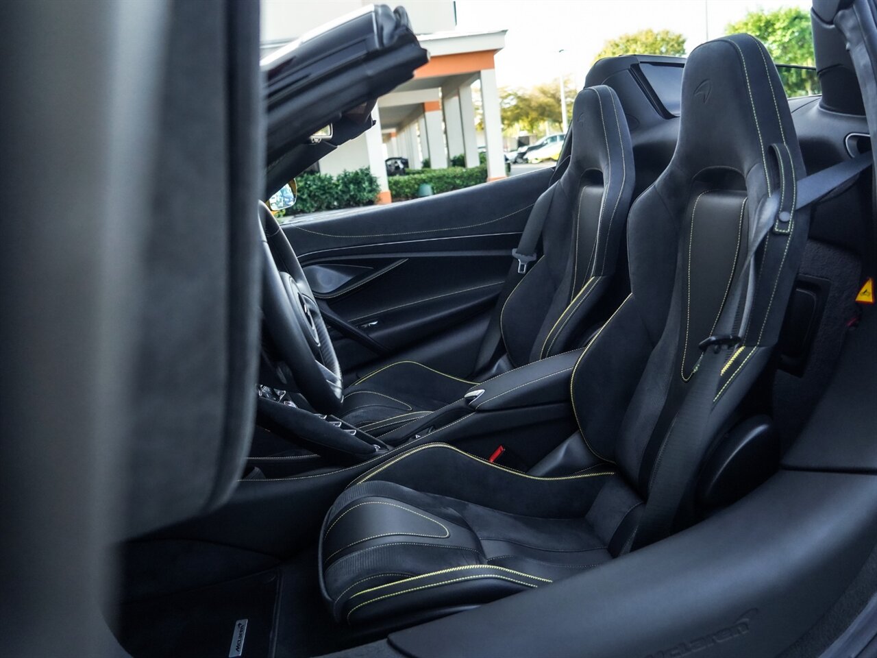 2020 McLaren 720S Spider Performance   - Photo 17 - Bonita Springs, FL 34134