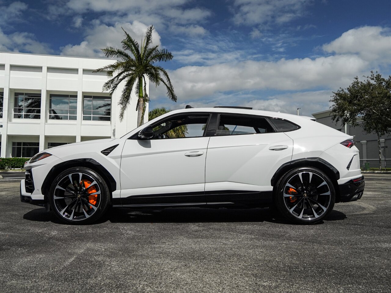 2022 Lamborghini Urus   - Photo 49 - Bonita Springs, FL 34134