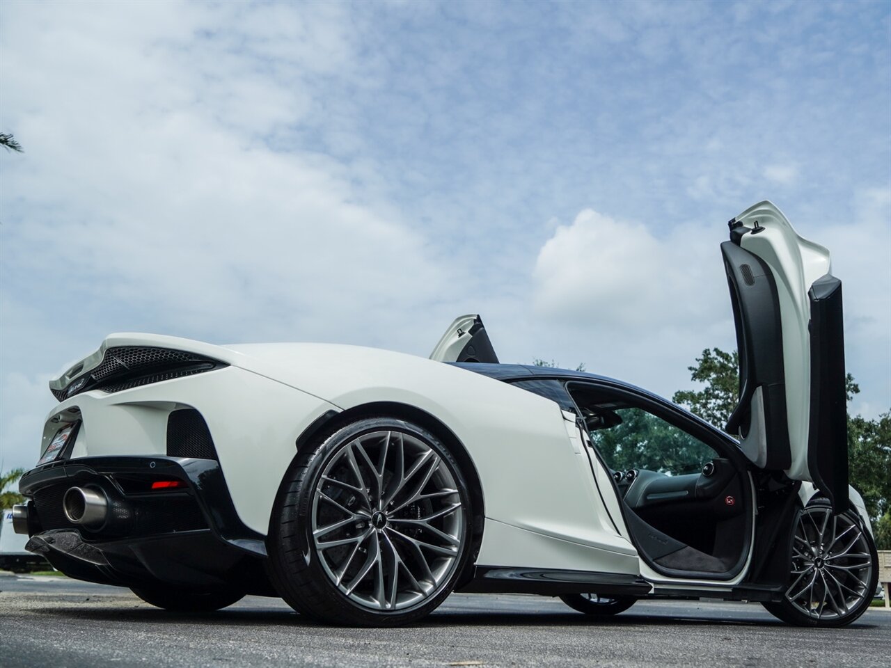 2021 McLaren GT   - Photo 39 - Bonita Springs, FL 34134