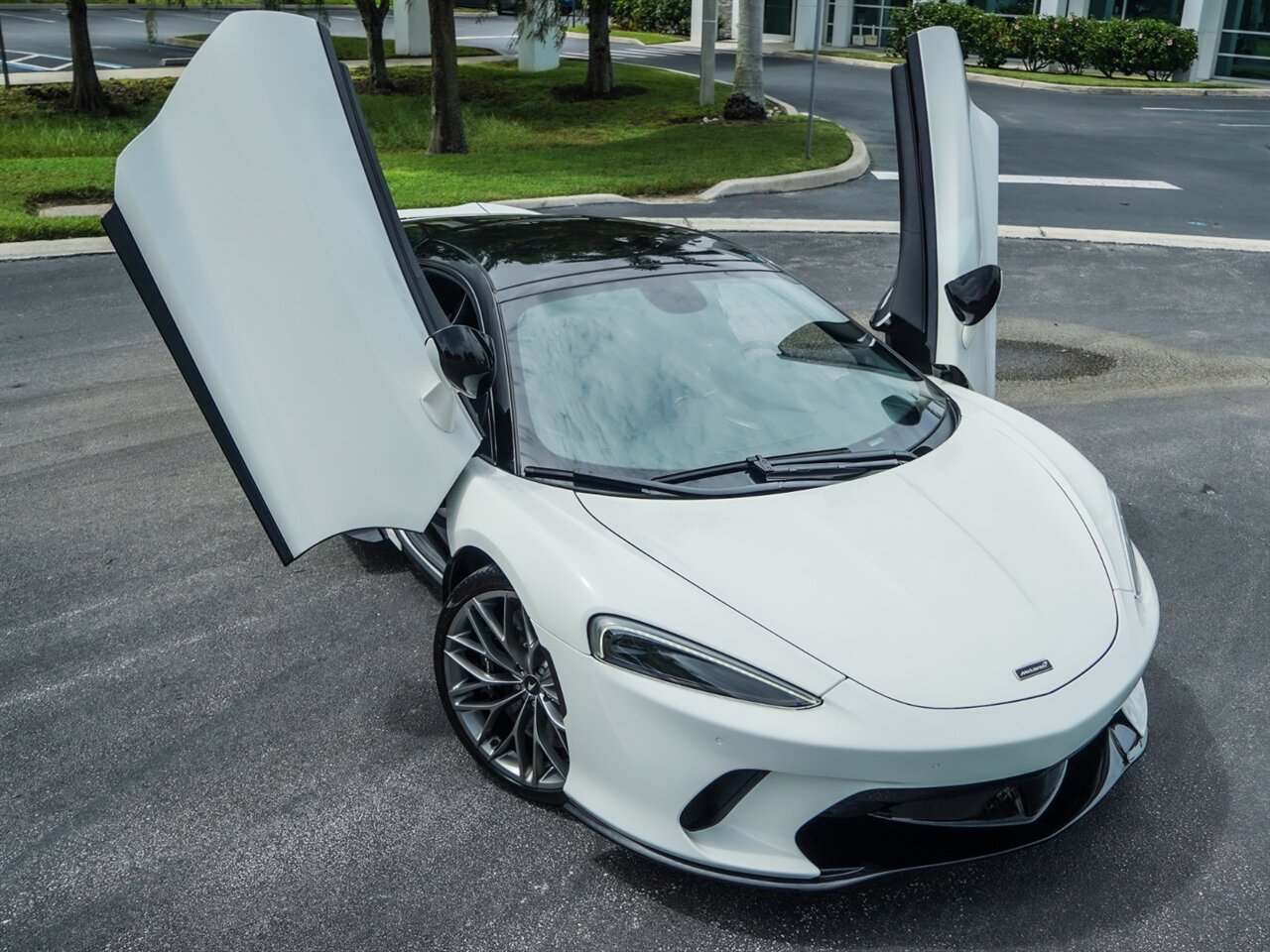 2021 McLaren GT   - Photo 44 - Bonita Springs, FL 34134