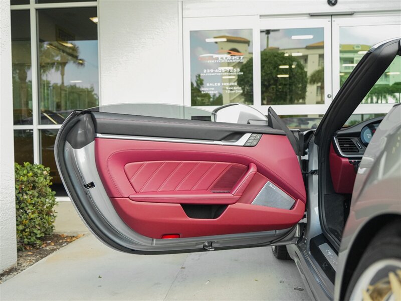 2022 Porsche 911 Turbo   - Photo 27 - Bonita Springs, FL 34134