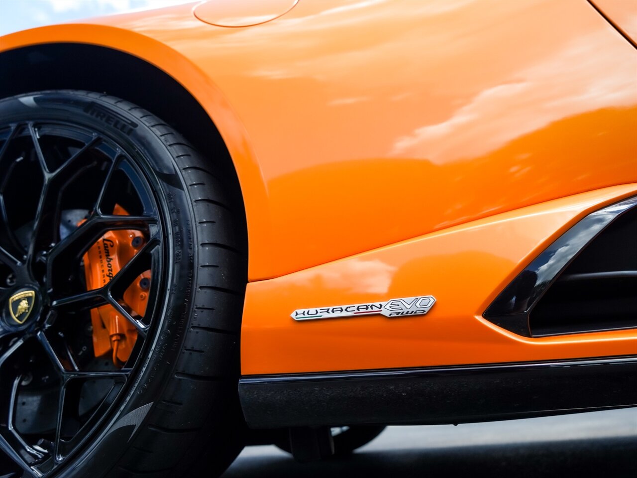 2021 Lamborghini Huracan EVO Spyder   - Photo 12 - Bonita Springs, FL 34134