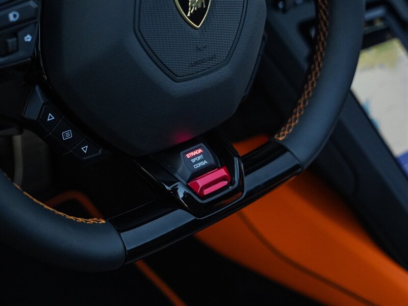 2020 Lamborghini Huracan EVO Spyder - Photo 13 - Bonita Springs, FL 34134