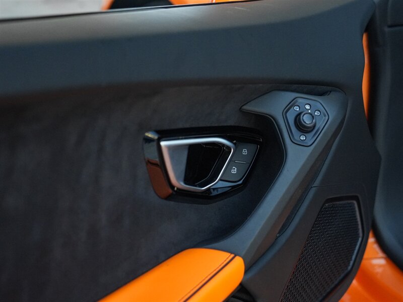 2020 Lamborghini Huracan EVO Spyder - Photo 24 - Bonita Springs, FL 34134